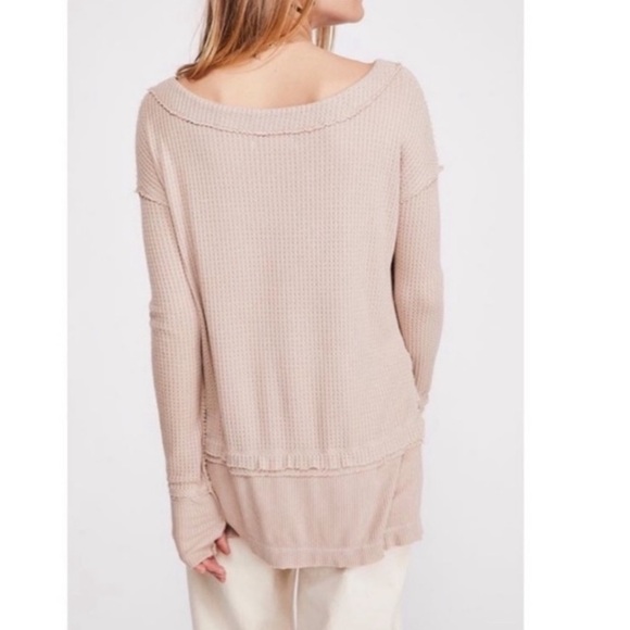 Final Price Drop 🔥 Free People NorthShoreThermal  Top , Side Splits Thumbholes - Picture 14 of 15